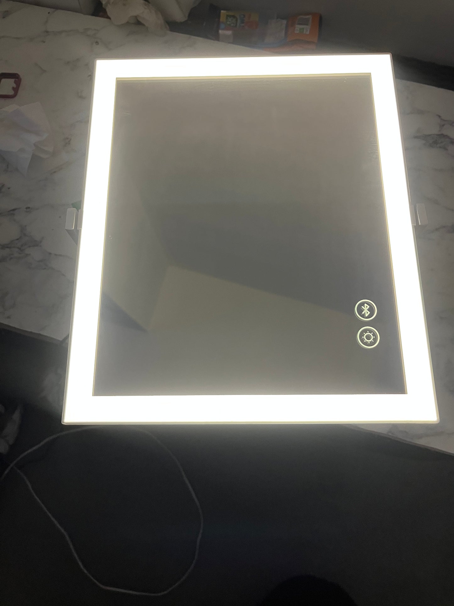 FENCHILIN LED Makeup Mirror with Bluetooth Speaker