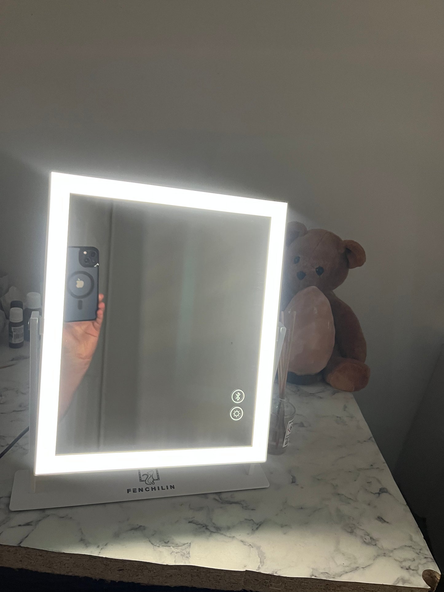FENCHILIN LED Makeup Mirror with Bluetooth Speaker